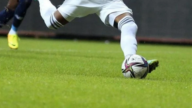 17 Temmuz’da Futbol Heyecanı Dorukta: Bordo-Mavili Gözle Günün Maçları