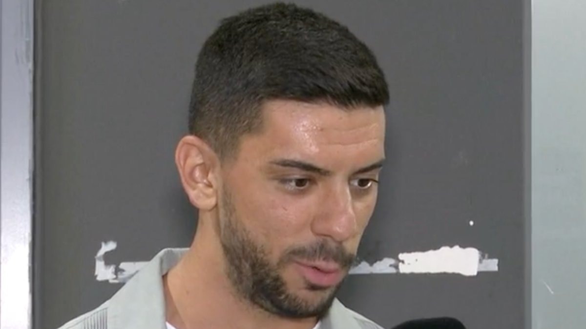 Bordo-Mavili Aşk: Cenk Özkacar Trabzonspor İçin Şehre Geldi!