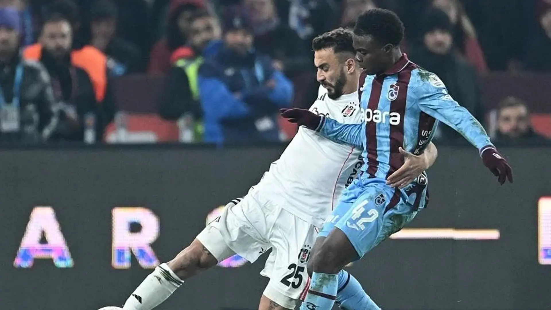 Bordo-Mavili Camiamıza Yeni Güç: Christ Oulai Transferi Tamam