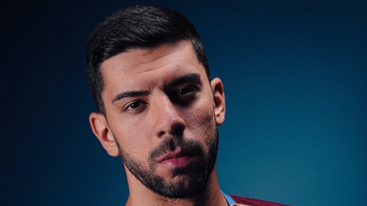 Cenk Özkacar Trabzonspor'da! İşte Sözleşme Detayları