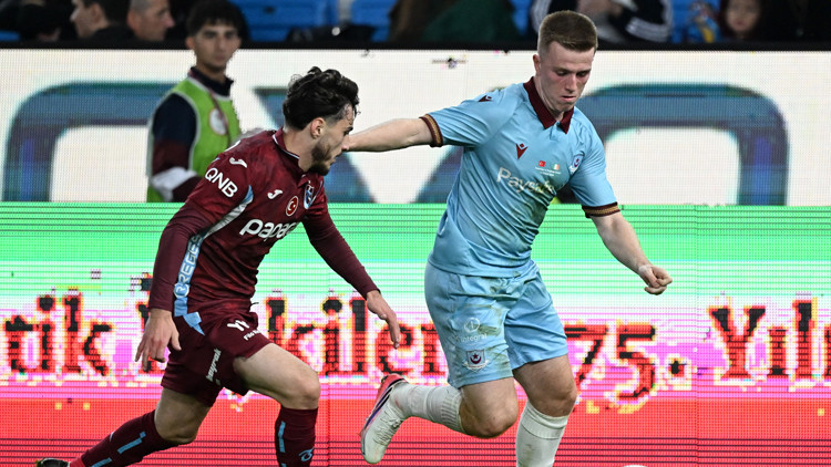 Dostluk Kazandı! Trabzonsporumuz Drogheda United'a Hazırlık Maçında Mağlup Oldu