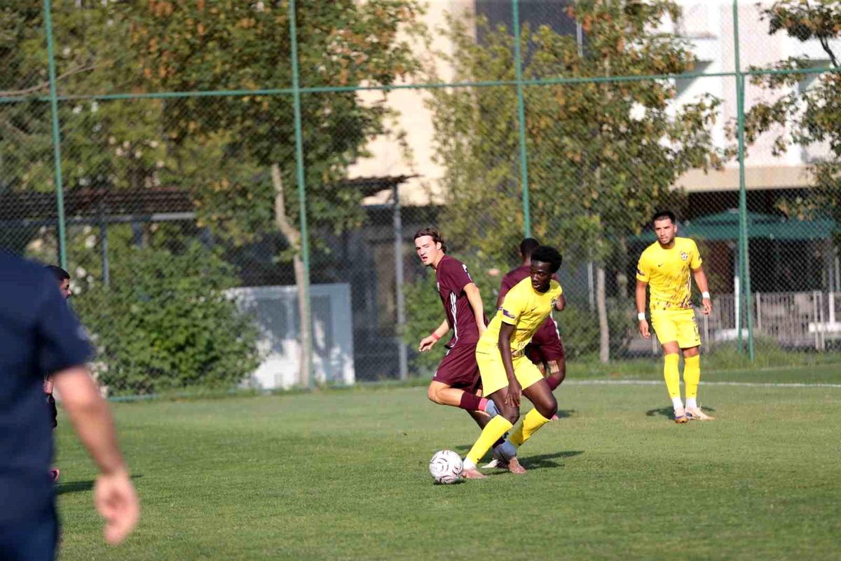 Eyüpspor-Bandırmaspor Hazırlık Maçı: Ligdeki Rakiplerimiz Isınıyor!
