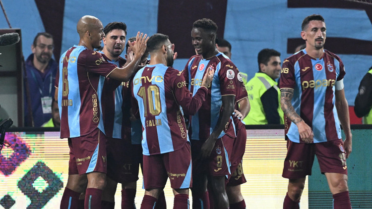 Fırtına Dev Derbide Esti: Trabzonsporumuz Beşiktaş'ı 2-0 Mağlup Etti!