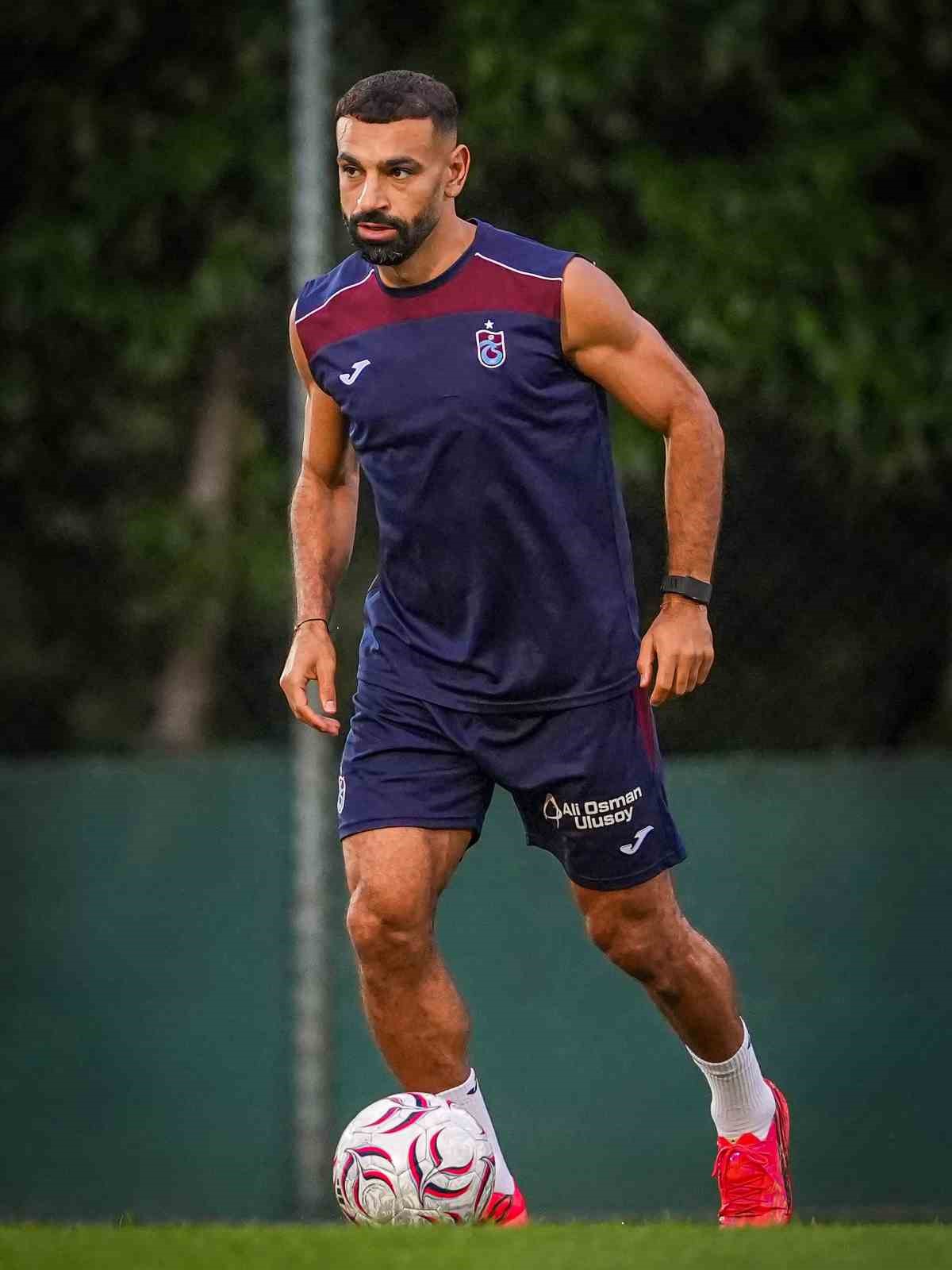 Salah Şov Yaptı: Trabzonspor Galatasaray'ı 4-0 Ezdi Geçti!