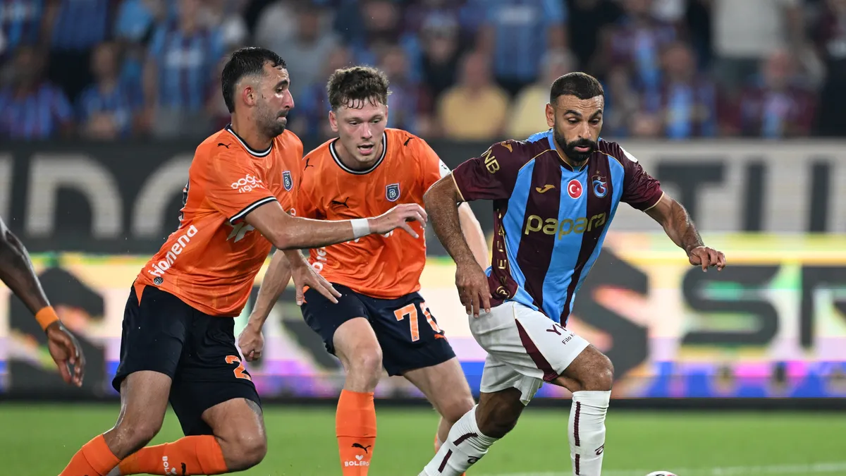 Trabzonspor-Başakşehir Maçı Yorumları: Hakem Skandalı ve Salah'ın Şovu