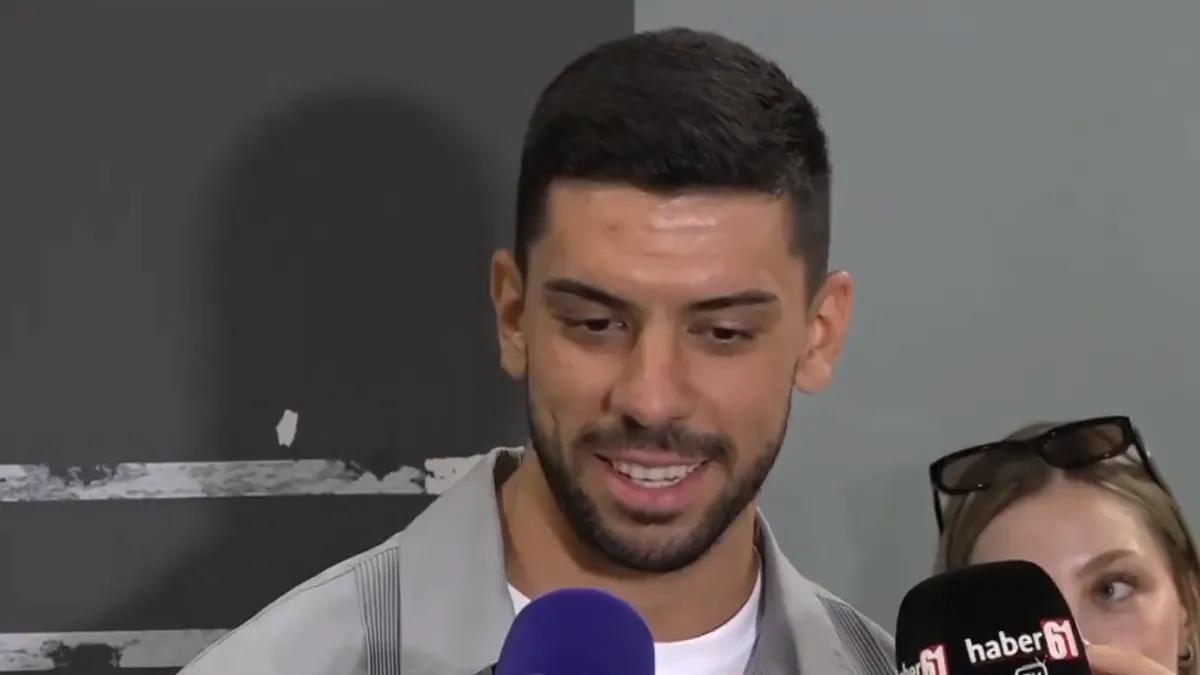 Trabzonspor Cenk Özkacar'ı Bağladı: Fırtına Savunmaya Güç Kattı