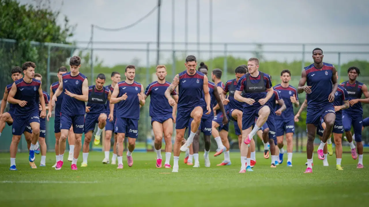 Trabzonspor'da 3 Yıldızın Bileti Kesildi: Yönetim Harekete Geçti