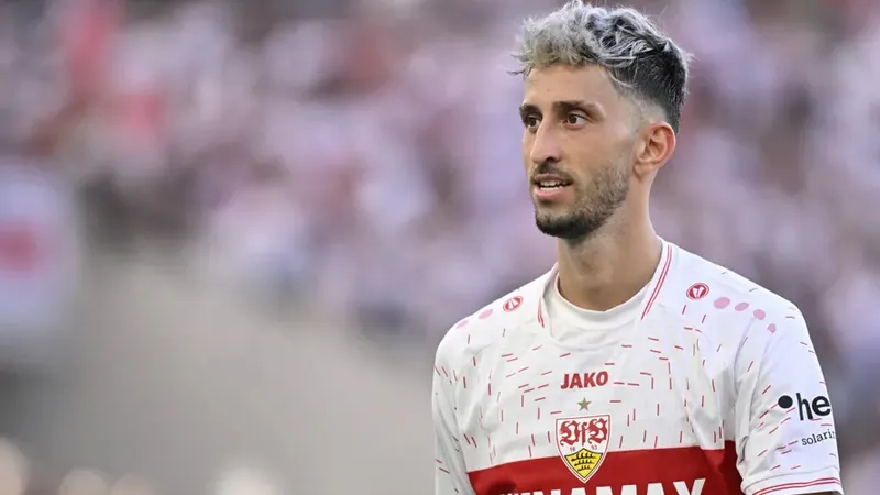 Trabzonspor'da Atakan Karazor Sürprizi: Reis'in Gözdesi Fırtına'ya Geliyor Mu?