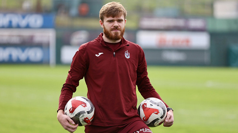 Trabzonspor'dan Olaylı Ayrılan Meunier, 34 Yaşında Premier Lig'de!