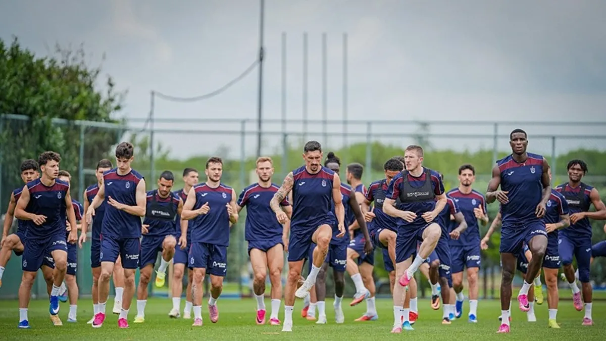 Trabzonspor'umuzun Avusturya Kamp Kadrosu Belli Oldu: Fırtına Sahaya İniyor!