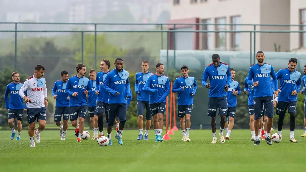 Trabzonspor'un Hedefi Drongelen'de Yeni Gelişmeler: Samsunspor Alternatifini Buldu