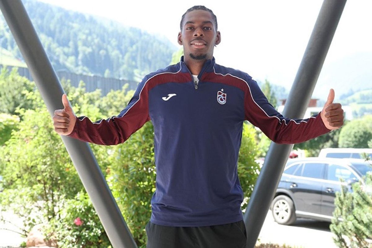 Trabzonspor Yeni Golcüsünü KAP'a Bildirdi: Geleceğimiz Parlıyor!