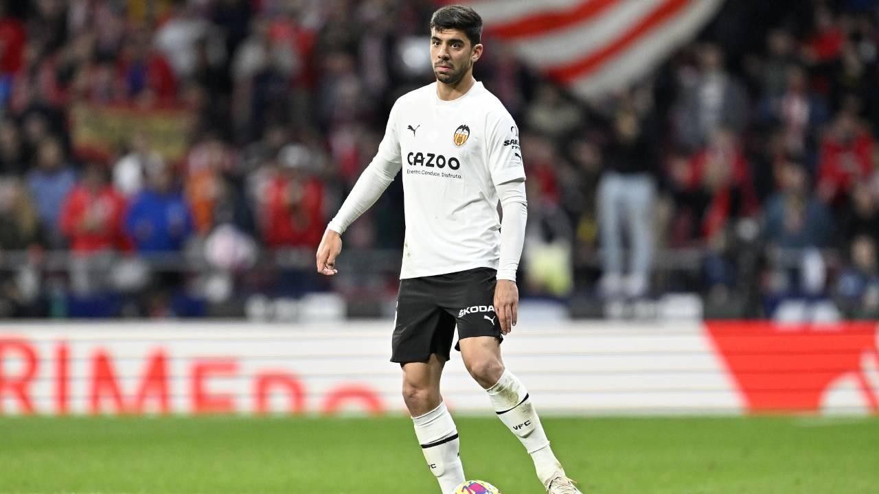 Trabzonsporumuz Cenk Özkaçar Transferini Resmen Bitirdi!