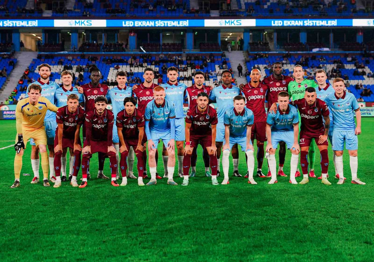 Trabzonsporumuz, Drogheda'da Tarihi Anlara Ortak Oldu