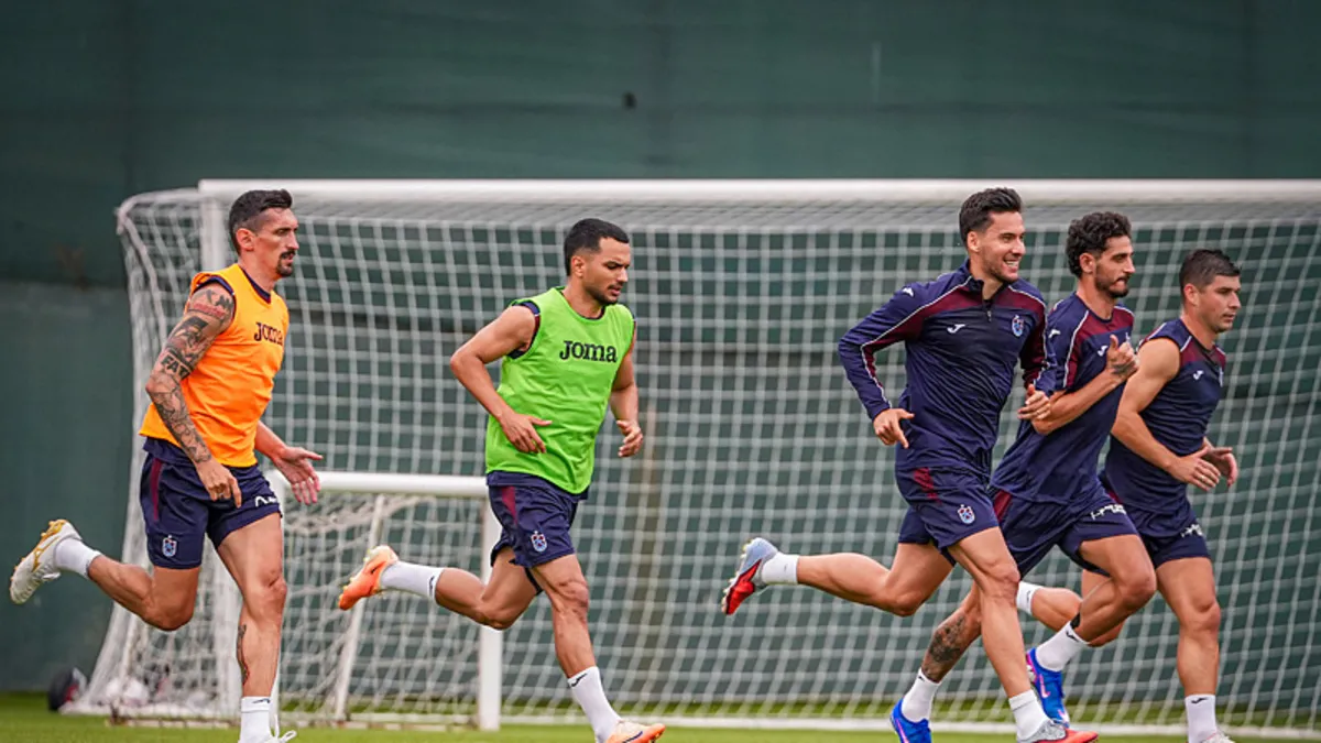 Trabzonsporumuz Yeni Sezon Hazırlıklarını Çift Antrenmanla Sürdürdü