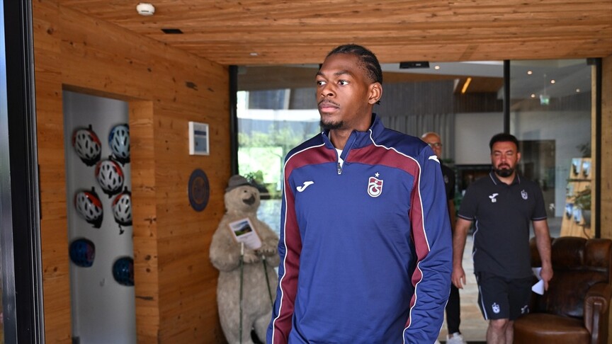 Trabzonsporumuzun Yeni Forveti Rene Mitongo Kampa Katıldı!